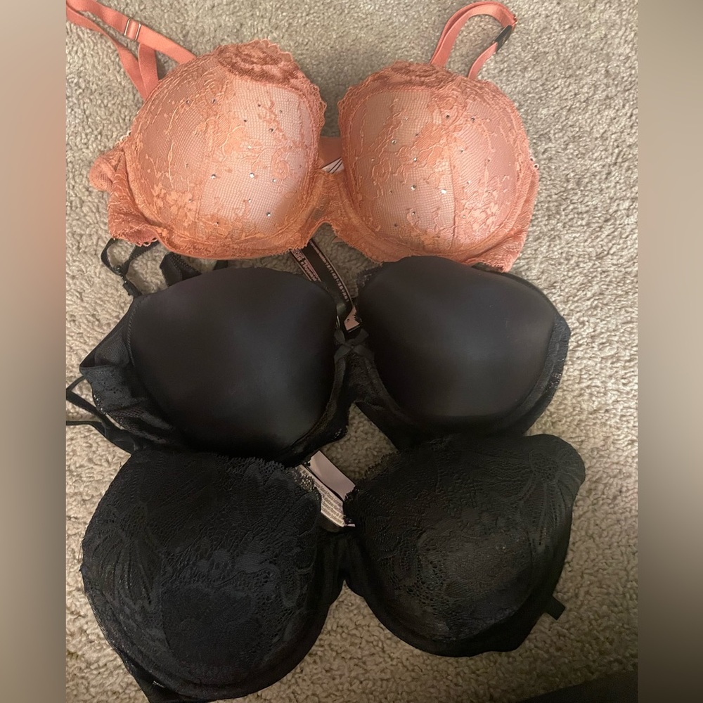 3 BNWT Victoria’s Secret bras Size 34D